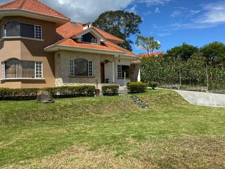 Foto 5 de CASA EN VENTA CON AREA VERDE,CHALLUABAMBA, APANGORAS