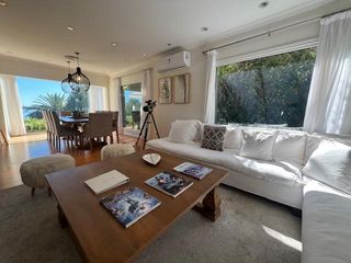 Foto 5 de LA ISLA, NORDELTA. Venta o Alquiler sobre la laguna