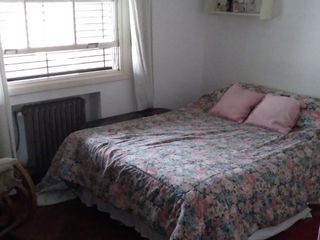 Foto 31 de Casa en Banfield con jardín,  quincho y pileta
