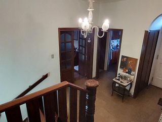 Foto 14 de Casa en Banfield con jardín,  quincho y pileta