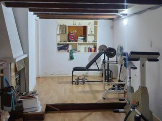 Foto 32 de Casa en Banfield con jardín,  quincho y pileta