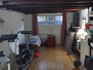 Foto 30 de Casa en Banfield con jardín,  quincho y pileta
