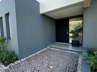 Foto 5 de Alquiler Anual Casa CON MUEBLES en Los Castaños Nordelta Tigre