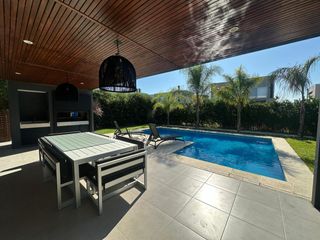 Foto 31 de Alquiler Anual Casa CON MUEBLES en Los Castaños Nordelta Tigre