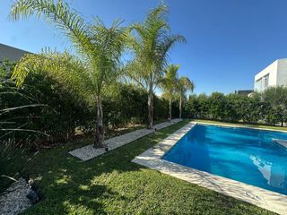 Foto 34 de Alquiler Anual Casa CON MUEBLES en Los Castaños Nordelta Tigre