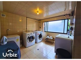 Foto 39 de Venta de casa de 395 m² en Colina Campestre Reservada