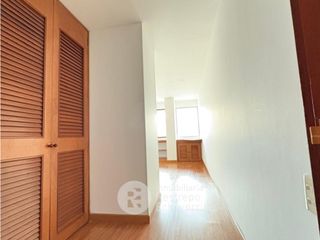 Foto 6 de Apartaestudio en venta, barrio Los Rosales, Bogotá