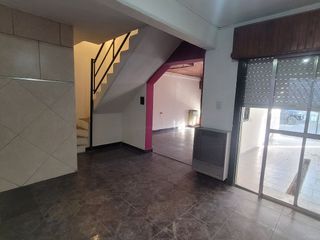 Foto 10 de ALQUILER - DUPLEX DE 3 DORMITORIOS