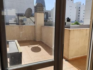 Foto 4 de Departamento en  alquiler de 1 dormitorio con balcón y terraza
