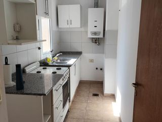 Foto 5 de Departamento en  alquiler de 1 dormitorio con balcón y terraza