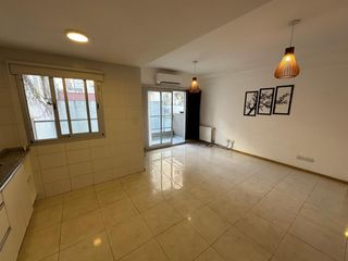 Foto 7 de Alquiler Departamento de 2 ambientes en Parque Chacabuco