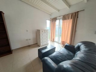 Foto 3 de Casa de dos dormitorios en alquiler. Las Acequias, Roldán