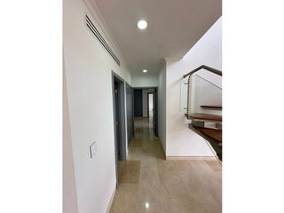 Foto 4 de APARTAMENTO DE 4 HABITACIONES EN VENTA EN ALTOS DE RIOMAR
