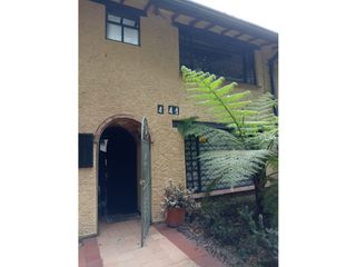 Foto 2 de ARRIENDO CASA GRANDE EN SANTABARBARA ORIENTAL CARRERA 4° BOGOTA COL