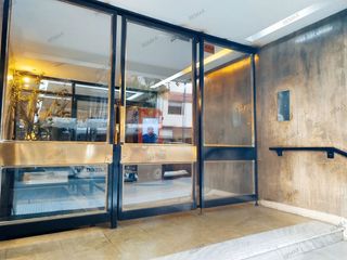 Foto 2 de Imperdible propiedad con patio en recoleta!
