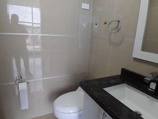 Foto 4 de Oficina en  renta   en  Quito Tenis