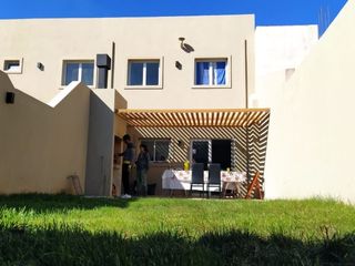 Foto 2 de VENTA DUPLEX EN ESTACION ALVARADO