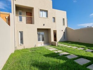 Foto 1 de VENTA DUPLEX EN ESTACION ALVARADO
