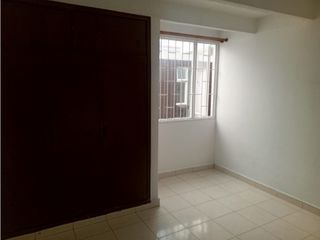 Foto 12 de Casa En Arriendo barrio Castilla Primer Piso