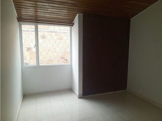 Foto 22 de Casa En Arriendo barrio Castilla Primer Piso
