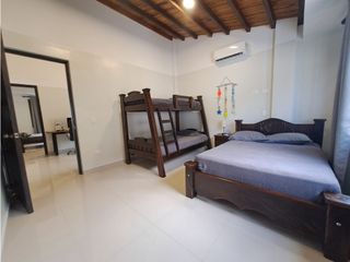 Foto 23 de Venta Casa Salguero