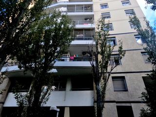 Foto 3 de Alquiler Palermo 3 ambientes Cochera l Amenities Baulera Vigilancia 24 Hs  Rodeado de Jardines  Seguro de caución