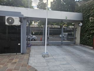 Foto 4 de Alquiler Palermo 3 ambientes Cochera l Amenities Baulera Vigilancia 24 Hs  Rodeado de Jardines  Seguro de caución