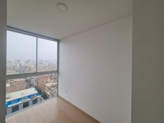 Foto 18 de SE ALQUILA DEPARTAMENTO SEMI AMOBLADO EN SURQUILLA A PASOS DEL OPEN PLAZA
