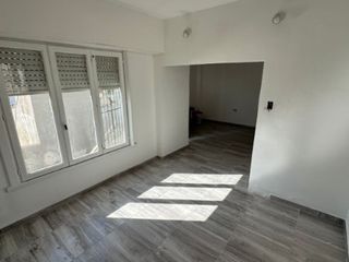 Foto 1 de PH en Venta en Villa Primera