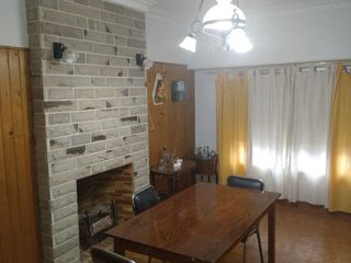 Foto 3 de Casa en venta de 3 dormitorios c/ cochera en Kilometro 5