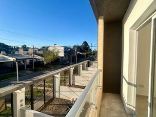 Foto 14 de Duplex en alquiler en Paso del Rey Norte