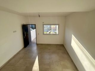 Foto 3 de Duplex en alquiler en Paso del Rey Norte