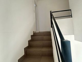 Foto 7 de Duplex en alquiler en Paso del Rey Norte