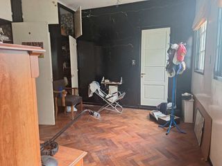Foto 17 de VENTA Casa antigua  de 7 ambientes en Almagro
