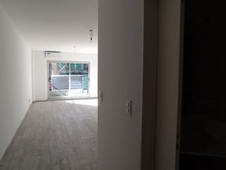 Foto 1 de Alquiler monoambiente con balcon Almagro