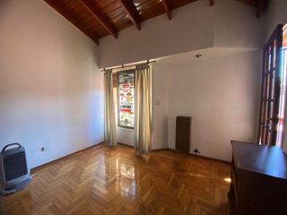 Foto 18 de VENTA CASA 5 AMBIENTES VILLA LUGANO