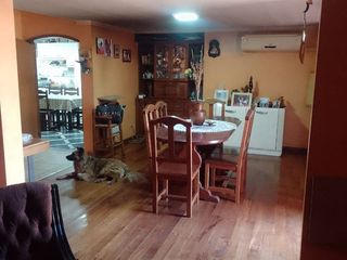 Foto 6 de HERMOSA CASA TRES PISOS BARRIO AVENIDA SUR GLLEN