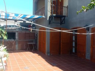 Foto 10 de HERMOSA CASA TRES PISOS BARRIO AVENIDA SUR GLLEN