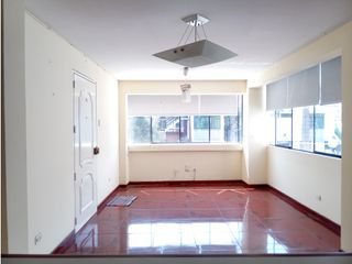 Foto 2 de SE ALQUILA DEPARTAMENTO BELLAVISTA 2DO PISO 80 m2