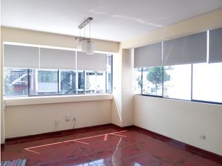 Foto 3 de SE ALQUILA DEPARTAMENTO BELLAVISTA 2DO PISO 80 m2