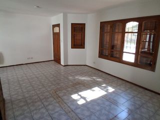 Foto 8 de GODOY CRUZ 2 DORMITORIOS CASA UBICADISIMA CERCA