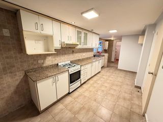 Foto 7 de Departamento de categoría de 3 dormitorios + dependencia y cochera en Las Heras al 300, Barrio Sur