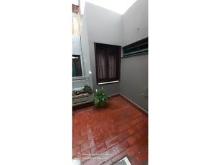 Foto 1 de ALQUILO SIN MUEBLES DTO 2D, CENTRO DE PDAS, MNES