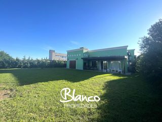Foto 2 de Casa en Venta en Haras Santa Maria, Escobar, G.B.A. Zona Norte, Argentina