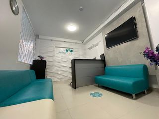 Foto 2 de Se arrienda clínica con consultorios en Santa Bárbara, Bogotá