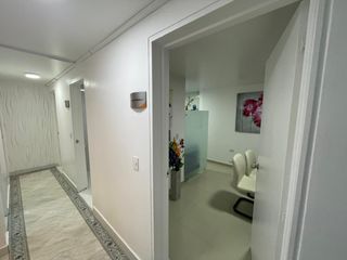 Foto 5 de Se arrienda clínica con consultorios en Santa Bárbara, Bogotá