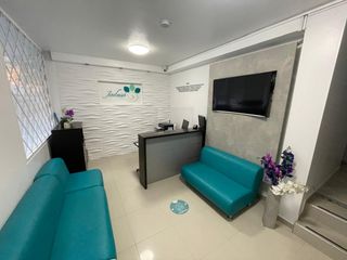 Foto 1 de Se arrienda clínica con consultorios en Santa Bárbara, Bogotá