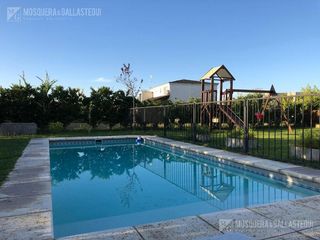 Foto 72 de VENTA Casa en San Eduardo Pilar del Este