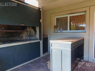 Foto 6 de VENTA Casa en San Eduardo Pilar del Este