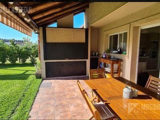 Foto 73 de VENTA Casa en San Eduardo Pilar del Este
